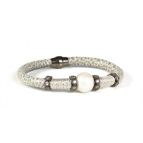 GREY ESTAMP LEATHER BRACELET,SILVER, PEARL, CZ, PBRB69-5